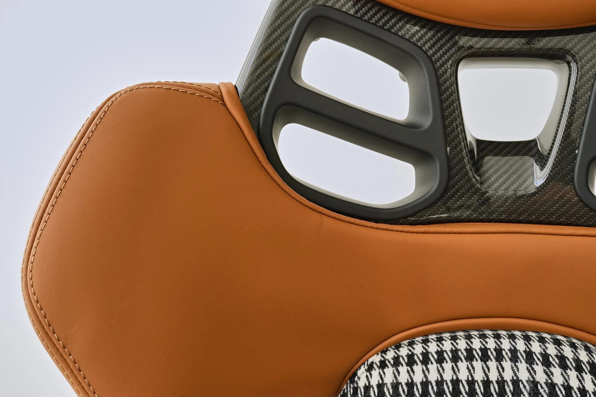 Porsche 992 GT3 Bucket Seats - Image 2