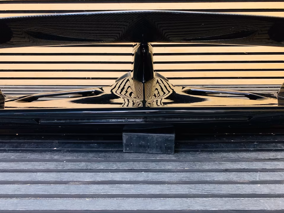Lamborghini Aventador SVJ Rear Spoiler Carbon 470854871B - Image 16