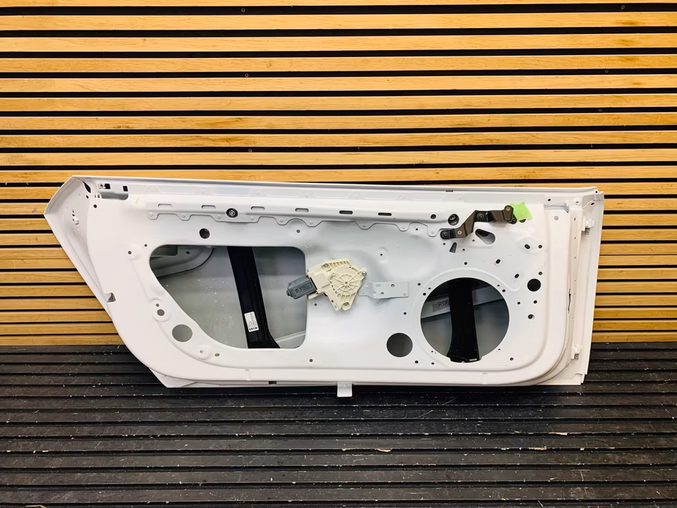 Lamborghini Huracan Door Right 4T0831435B Bianco Icarus - Image 5