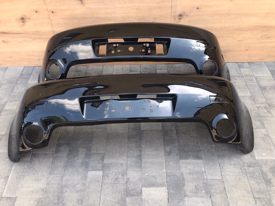 Aston Martin V8 Vantage rear bumper 6G3317K835