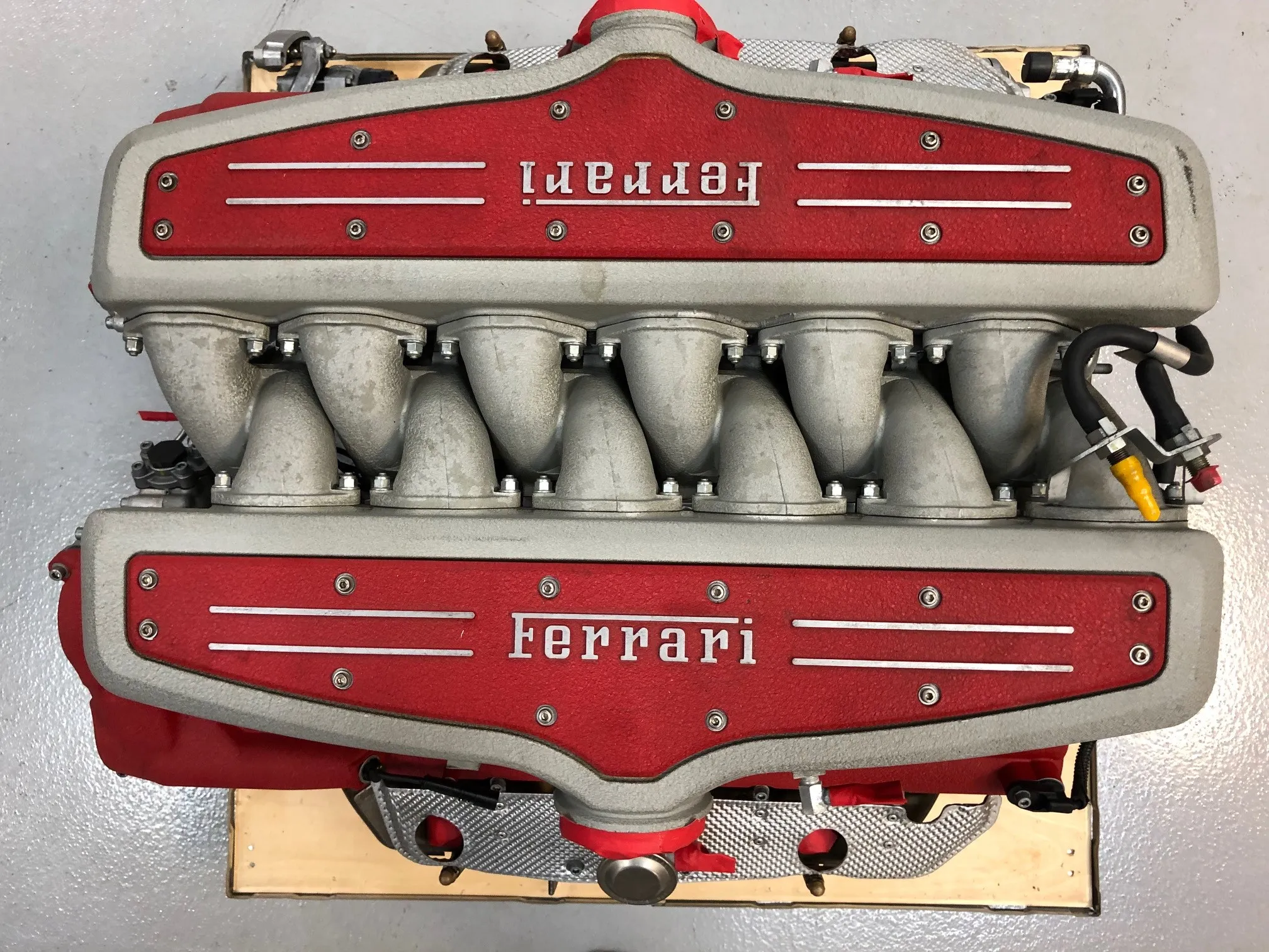 Ferrari 599 GTB V12 Engine - Image 2