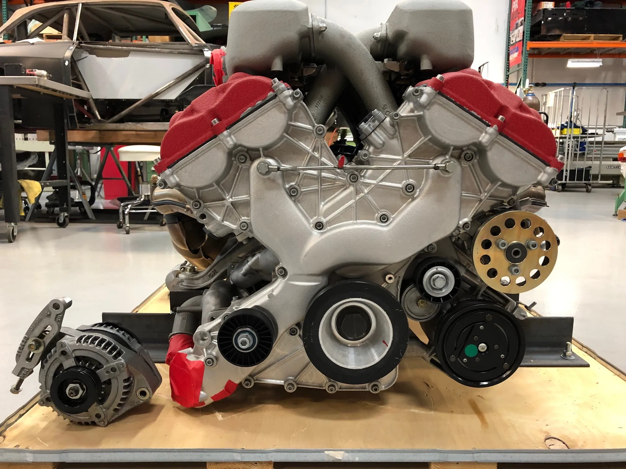 Ferrari 599 GTB V12 Engine - Image 17