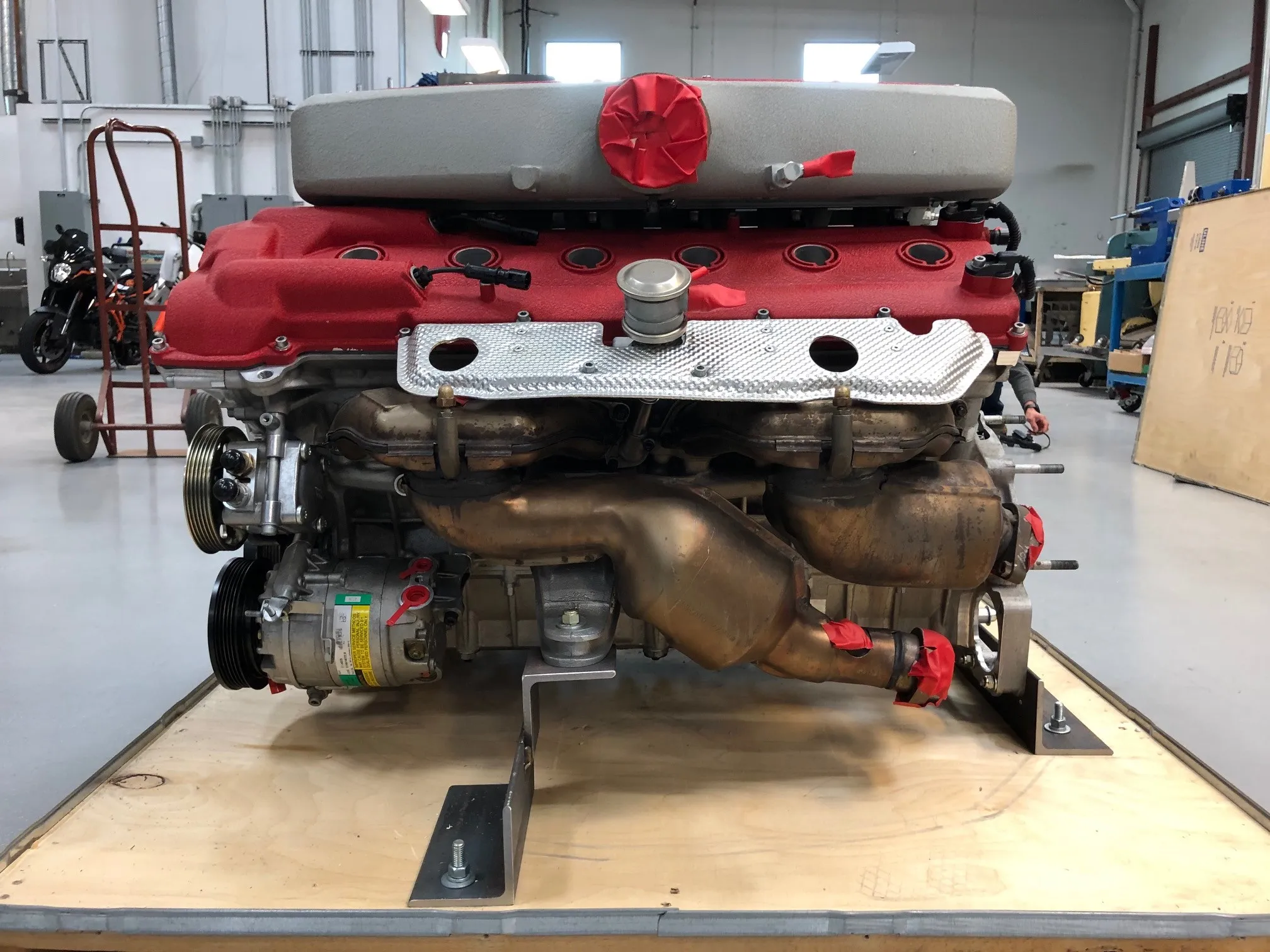 Ferrari 599 GTB V12 Engine - Image 4