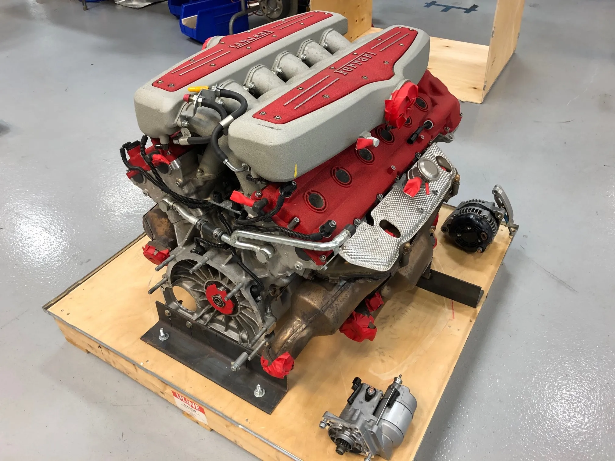 Ferrari 599 GTB V12 Engine - Image 10