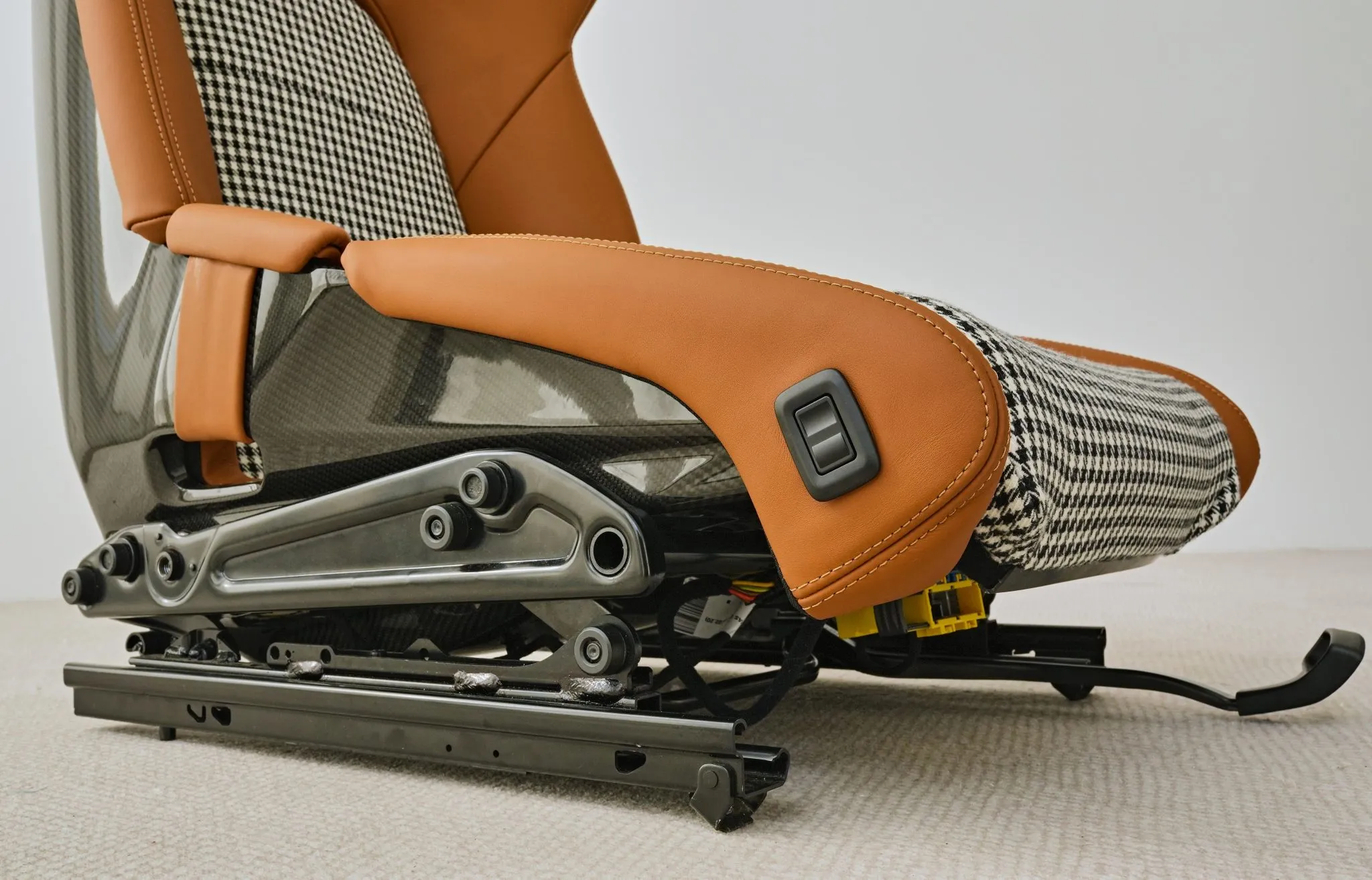 Porsche 992 GT3 Bucket Seats - Image 23