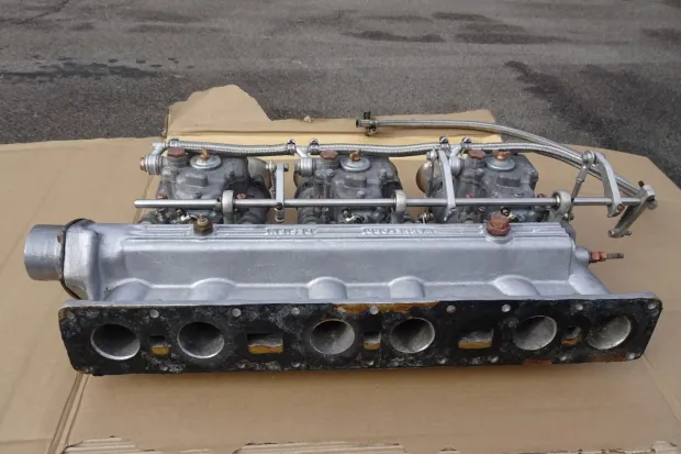 Three Weber 45 DCOE Carburetors and Warneford Intake Manifold for Jaguar - Image 8