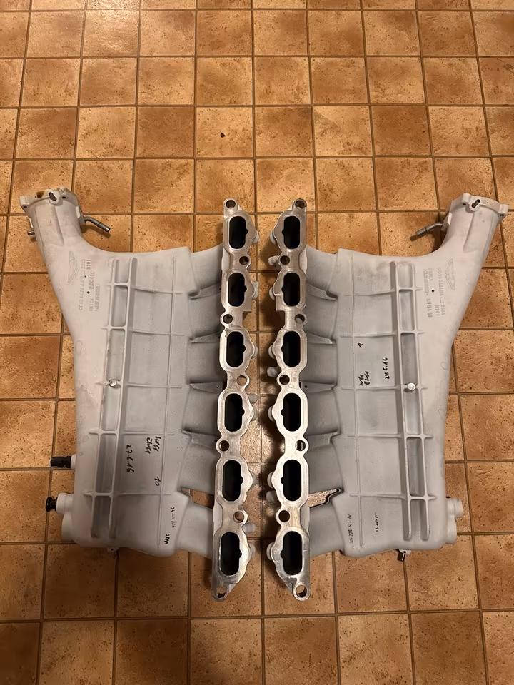 Aston Martin DBS V12 - Image 6