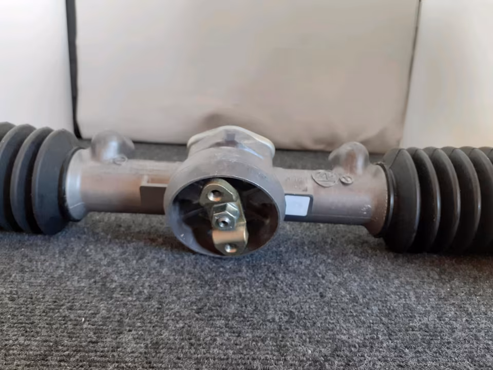 Porsche 911 Carrera 3.2 overhauled ZF steering gear - Image 9