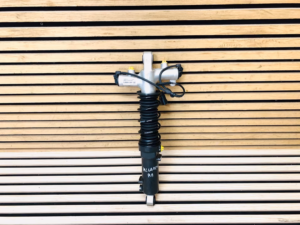 McLaren P1 Shock Absorber 12B0073CP - Image 3