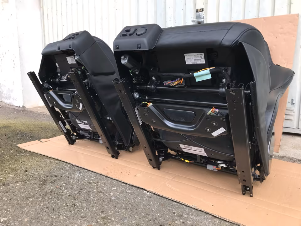 McLaren 675LT 650S Seats Driver's Seat Passenger Seat Carbon Leather - Image 2