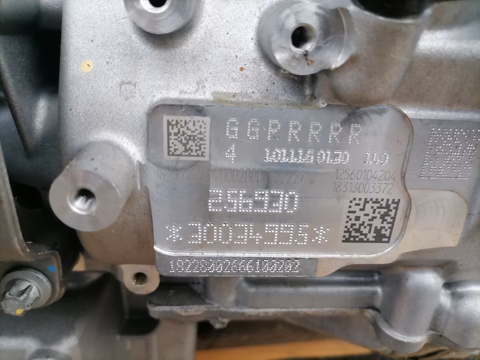 Mercedes GLE E S CLS GT AMG E 53 GT 43 Engine 256930 - Image 2