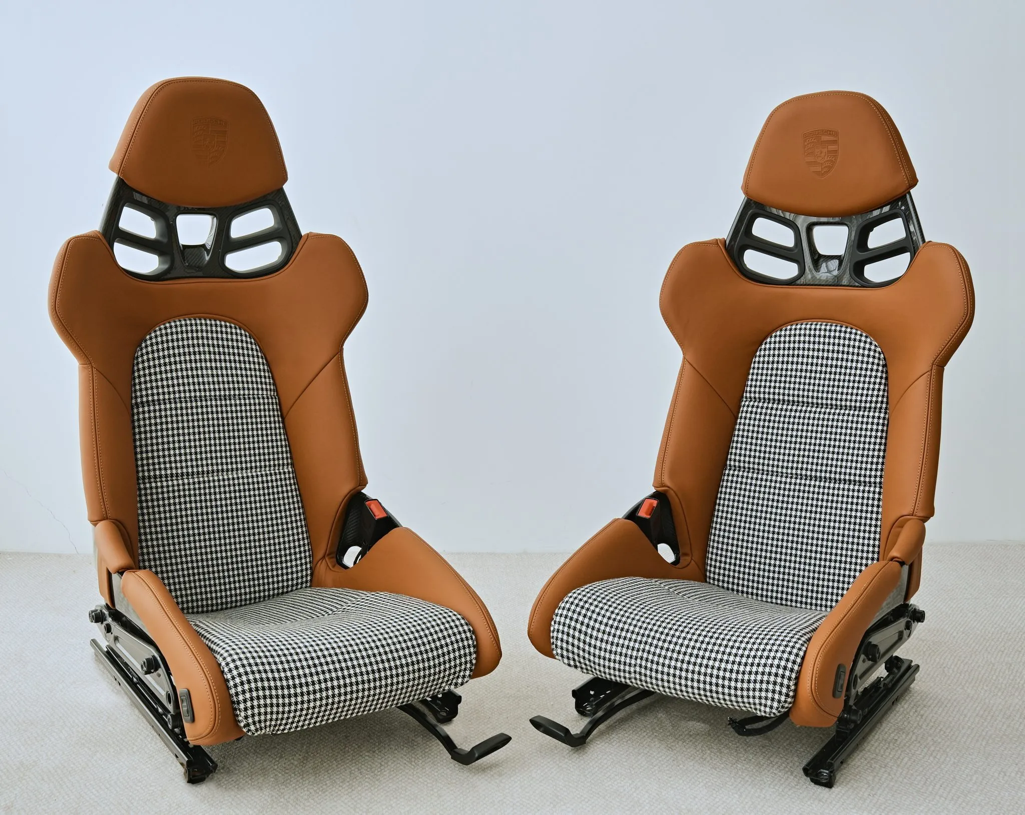 Porsche 992 GT3 Bucket Seats - Image 11