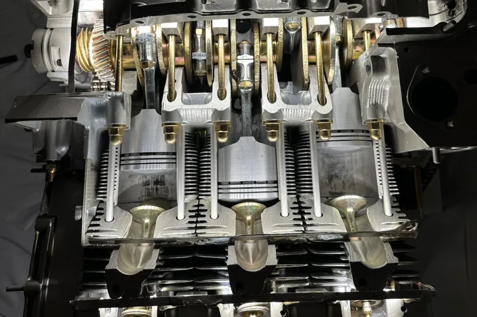 Porsche 911 Flat-Six Engine Kinetic Display - Image 19