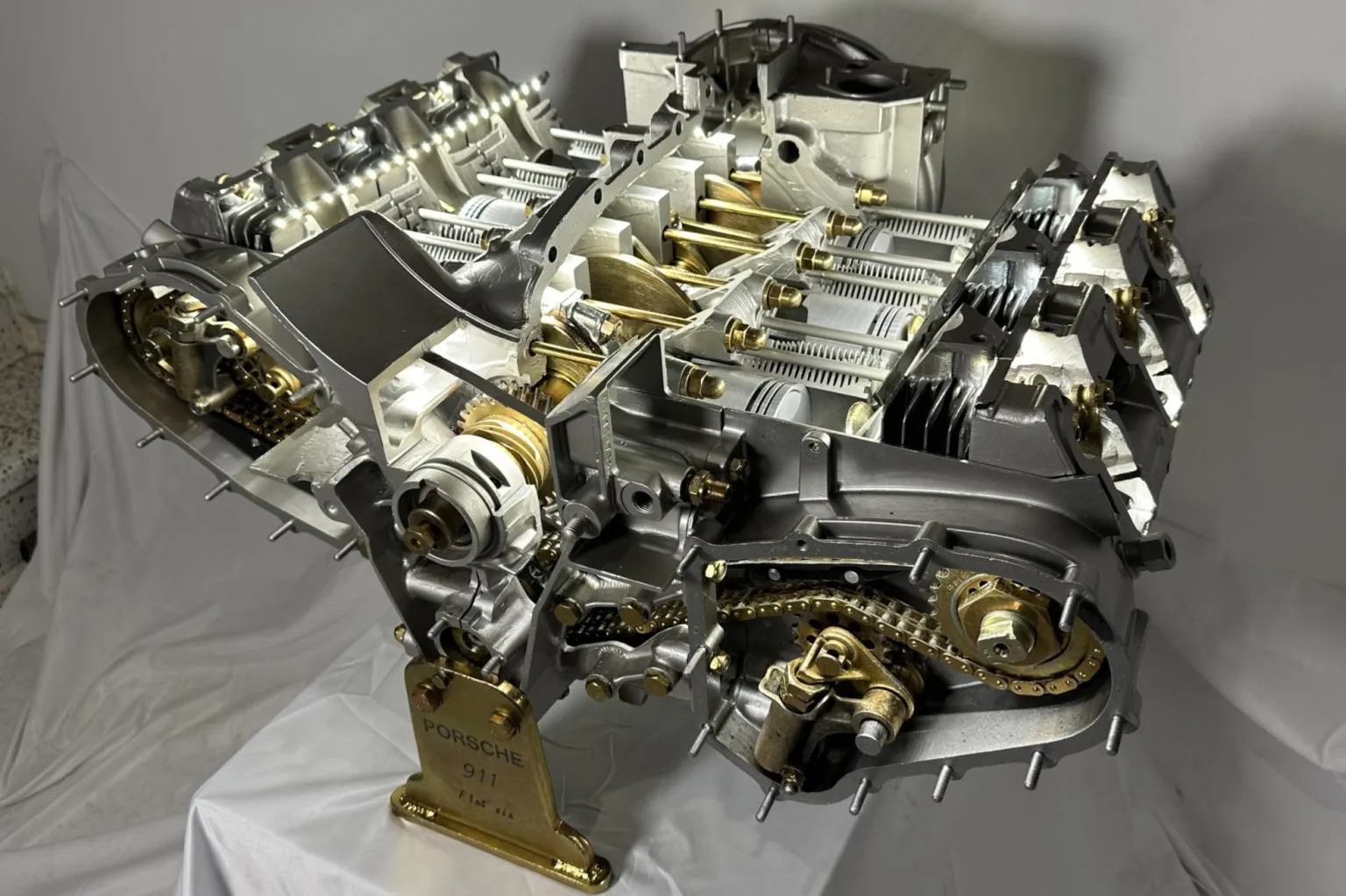 Porsche 911 Flat-Six Engine Kinetic Display - Image 21