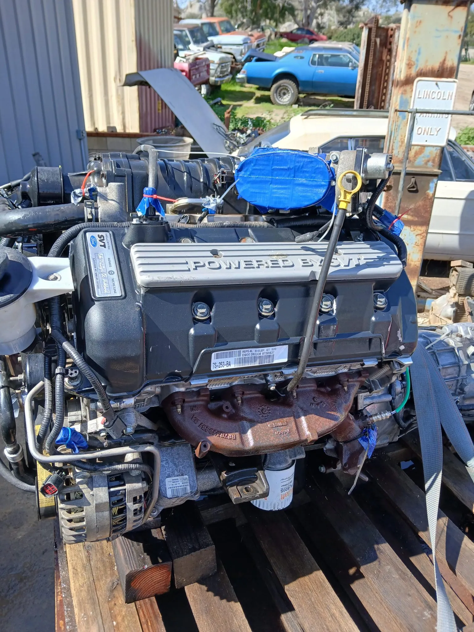 5.4-Liter Ford SVT V8 Engine and 6-Speed Transmission - Image 17