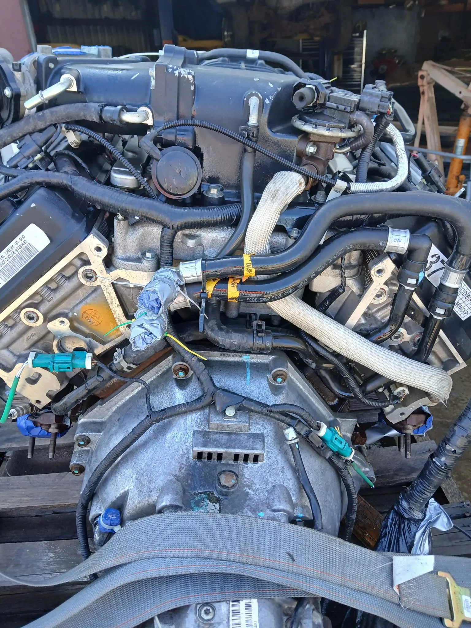 5.4-Liter Ford SVT V8 Engine and 6-Speed Transmission - Image 11