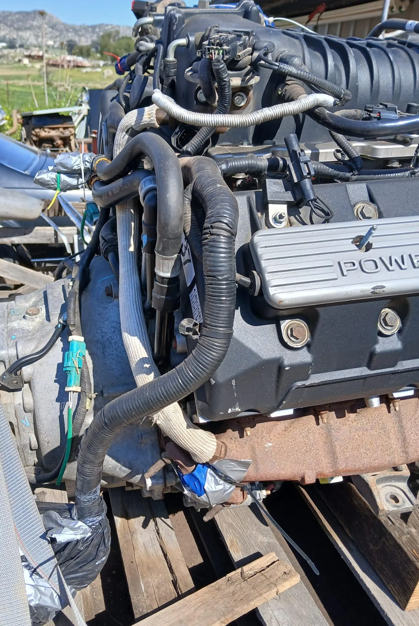 5.4-Liter Ford SVT V8 Engine and 6-Speed Transmission - Image 8