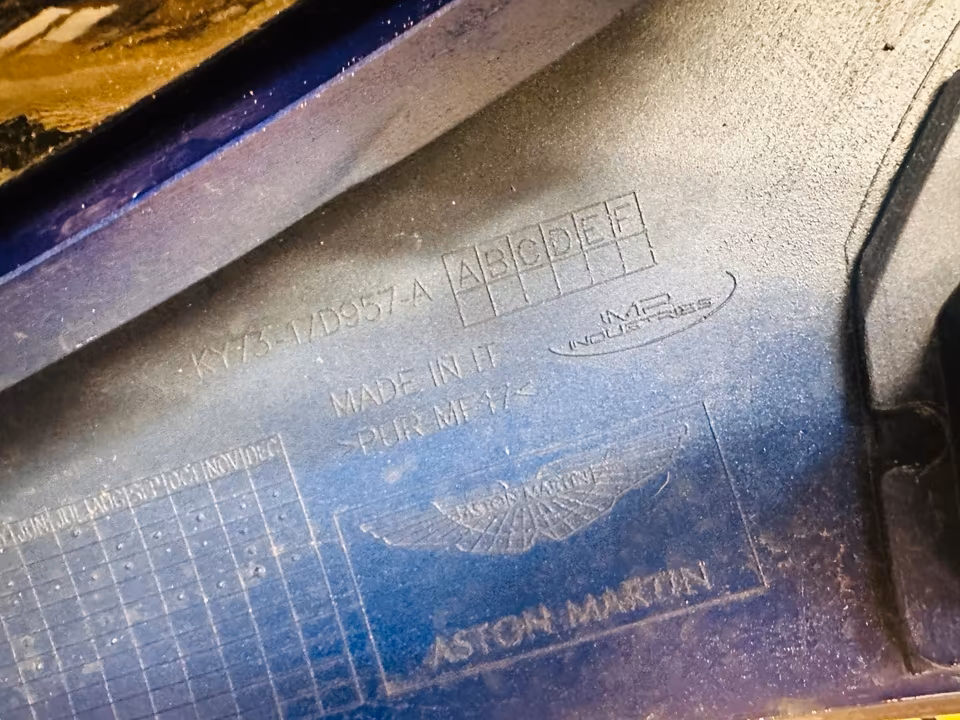 Aston Martin DBS Superleggera Front Bumper Grille KY7317D957A - Image 4