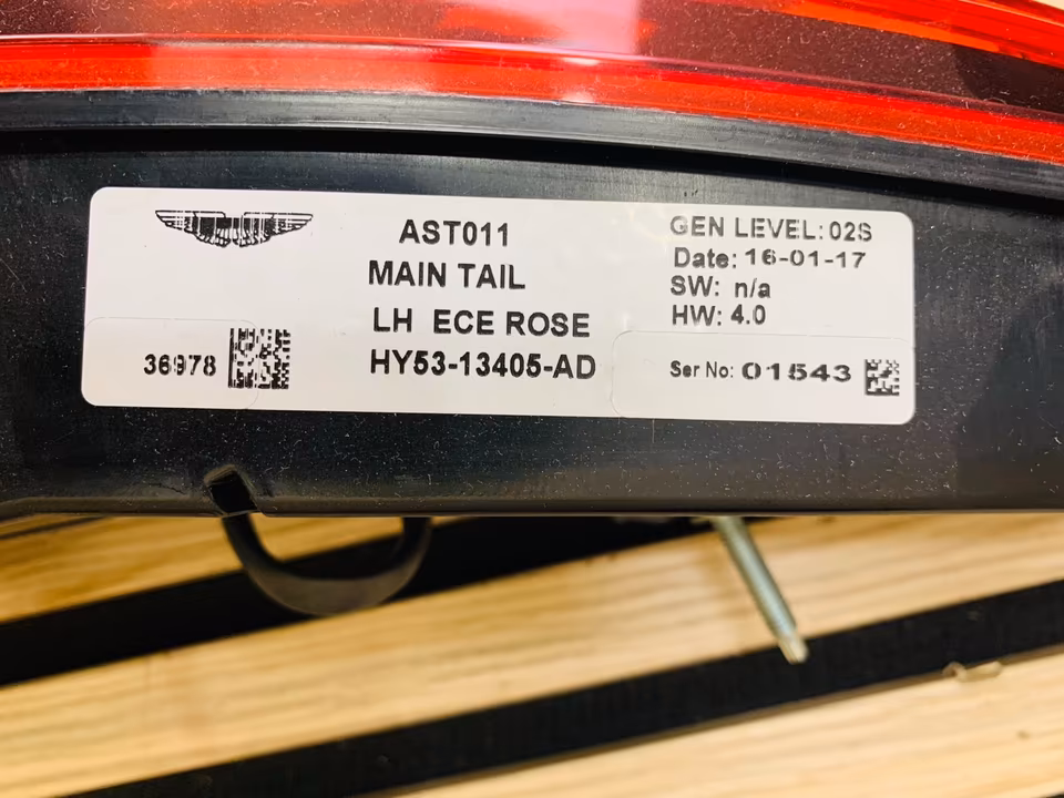 Aston Martin DB11 Taillight Left Right HY5313405AE HY5313404AE - Image 5