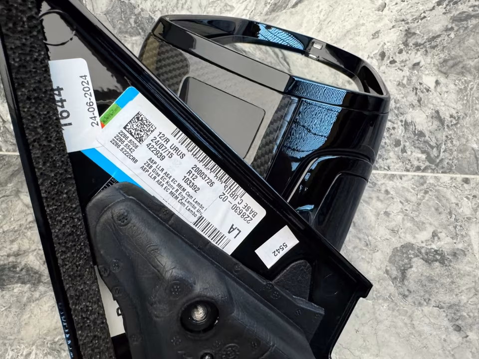 LAMBORGHINI URUS SEATS SET - Image 16