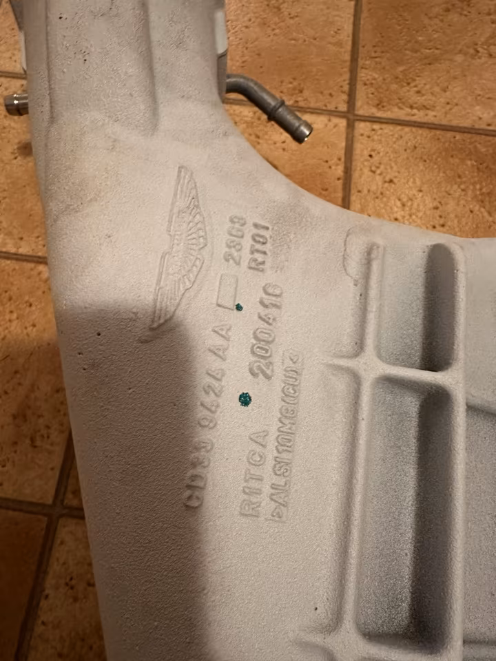 Aston Martin DBS V12 - Image 3