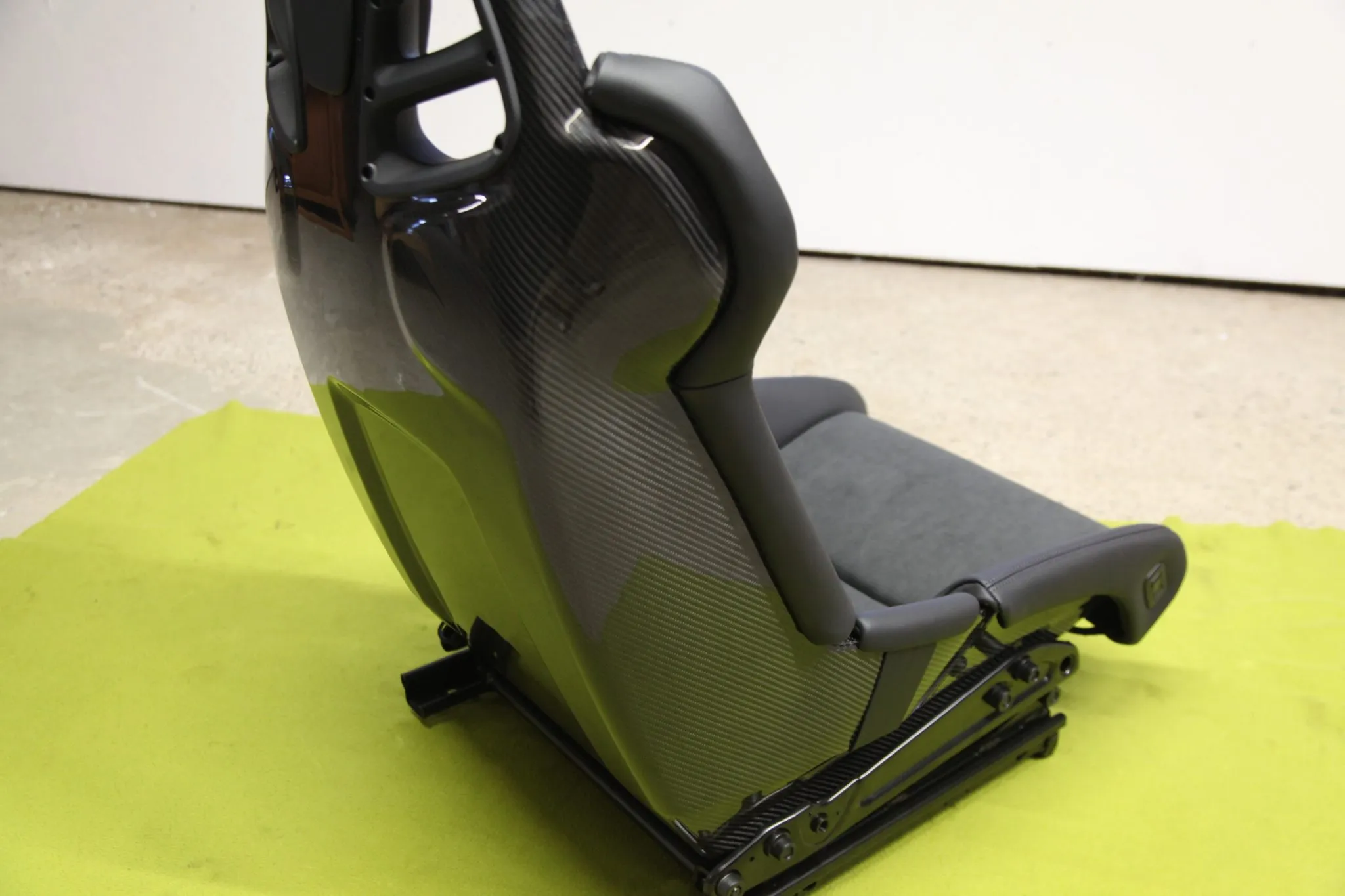 Porsche 992 Bucket Seats - Image 26