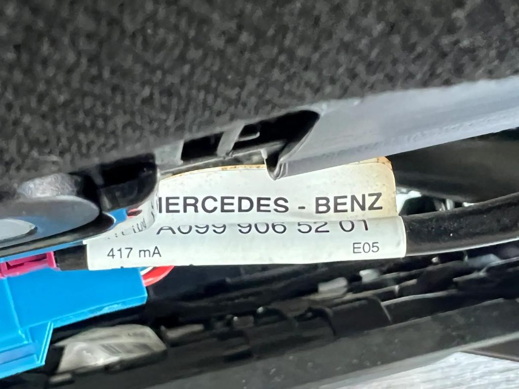 Mercedes-Benz S-Class W222 Front Seat Leather - Image 3