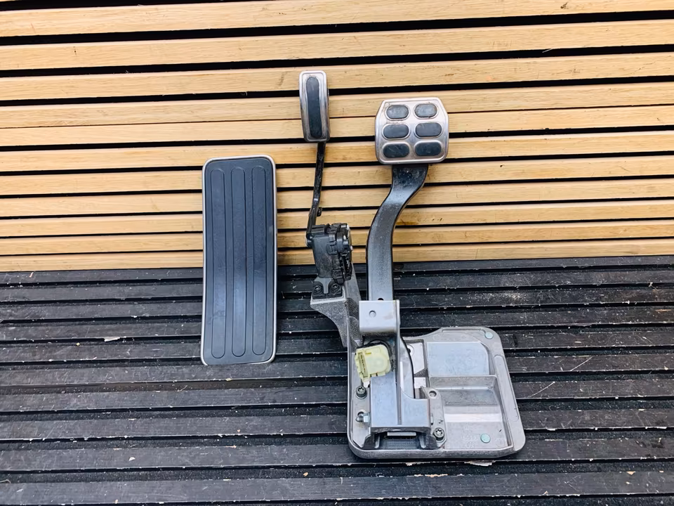 Bentley GT Pedal Accelerator Pedal Brake Pedal 3W1723139 3W1721503A - Image 6