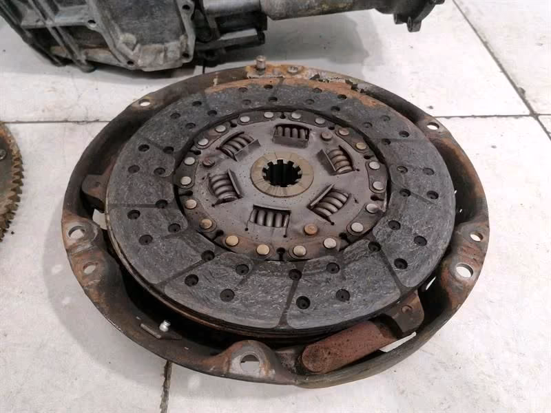 ASTON MARTIN VANTAGE 3 1973-1978 5-SPEED MANUAL TRANSMISSION - Image 10