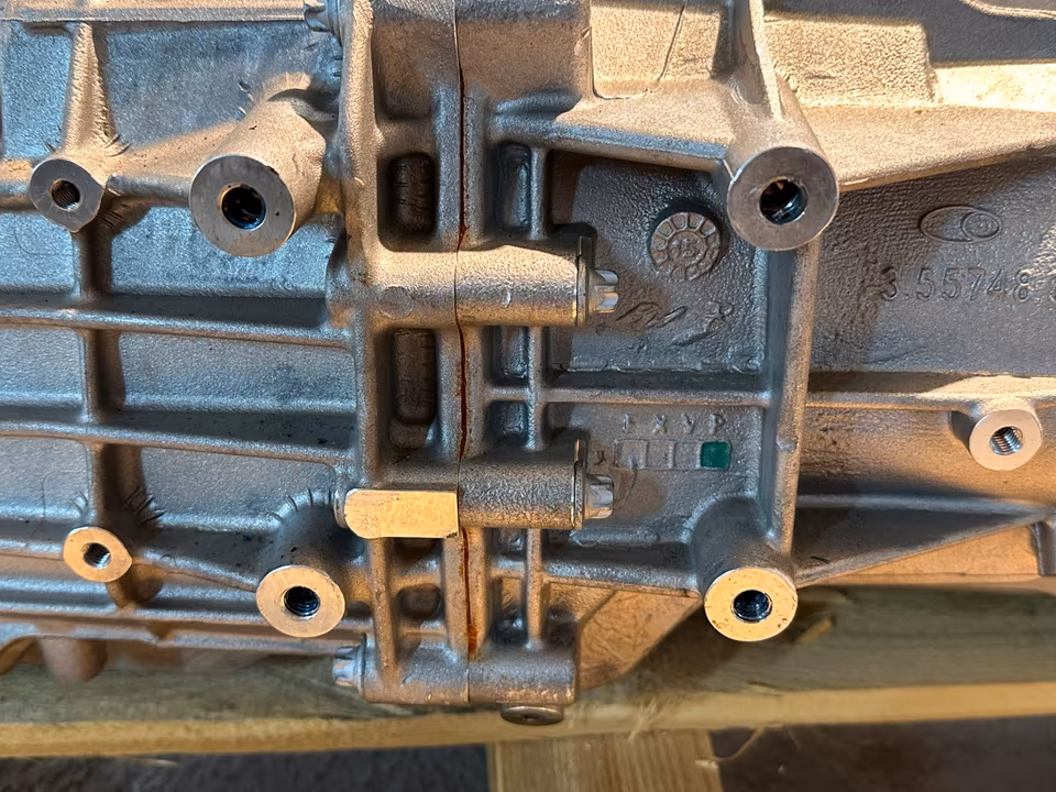 Aston Martin V8 Vantage Gertiebe BG33-7002-BJ / 2000km - Image 10