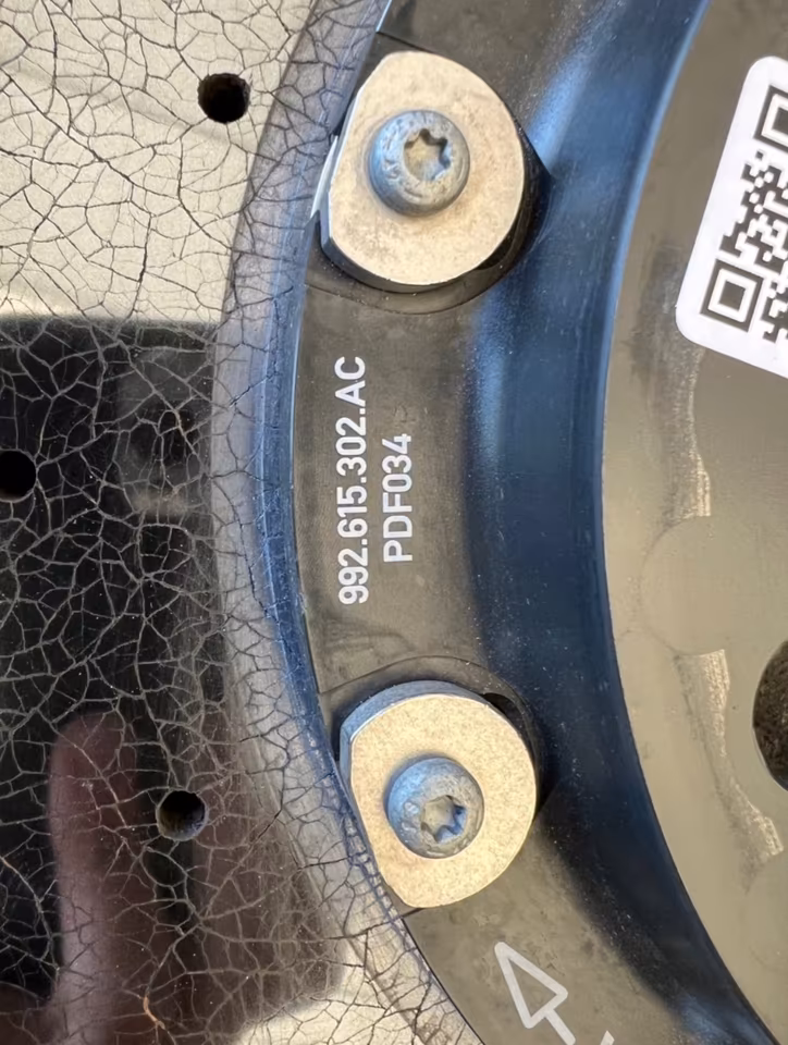 PORSCHE 911/ 992 TURBO S CERAMIC CERAMIC BRAKE SYSTEM BRAKE NEW - Image 3