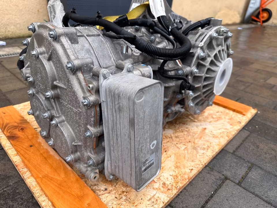McLaren 600 LT Transmission Automatic 13GA015RP - Image 13