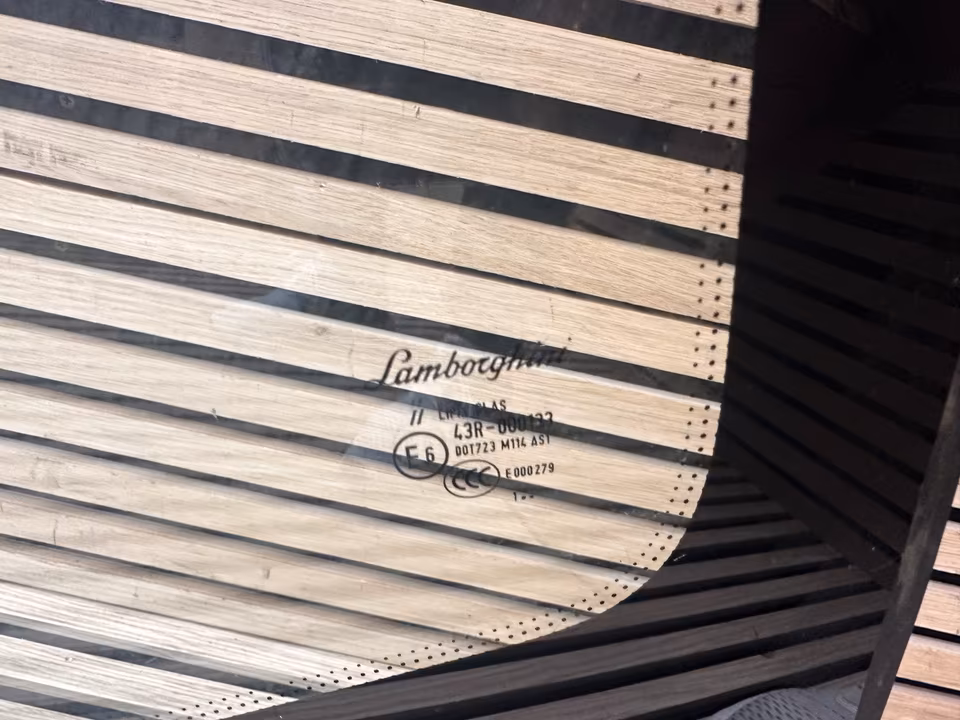 Lamborghini Aventador Windshield - Image 3