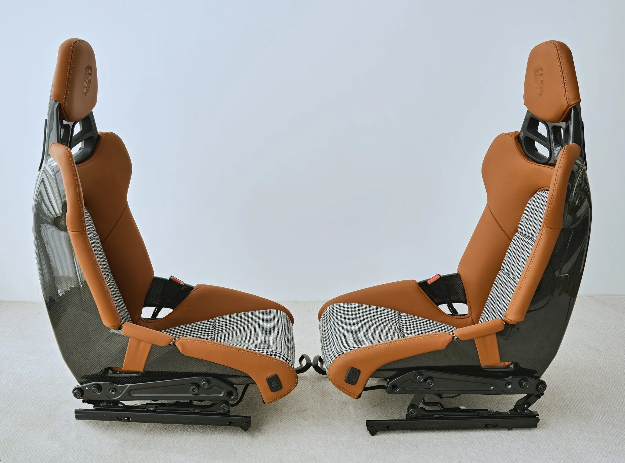 Porsche 992 GT3 Bucket Seats - Image 9