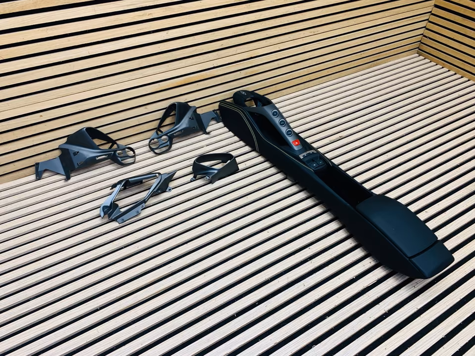 Ferrari 488 Center Console Console Panel 070005145 - Image 13