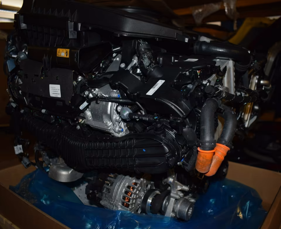 Mercedes complete engine M176.980 176 S S class 560 4km! - Image 5