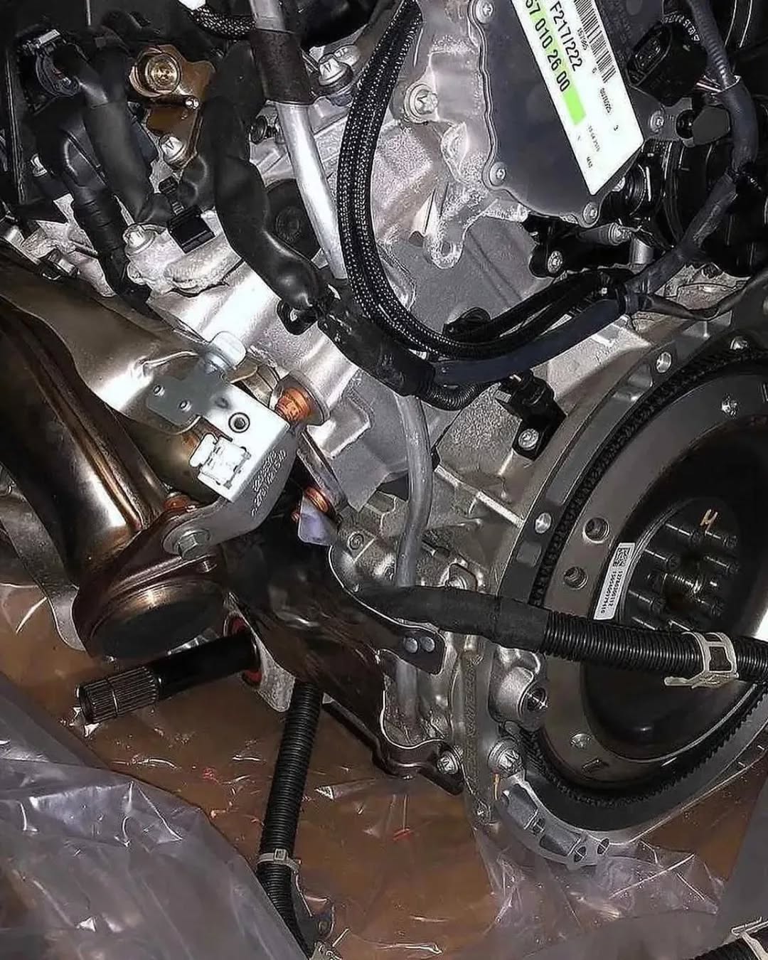 Mercedes M157 5.5L V8 Engine - Image 5