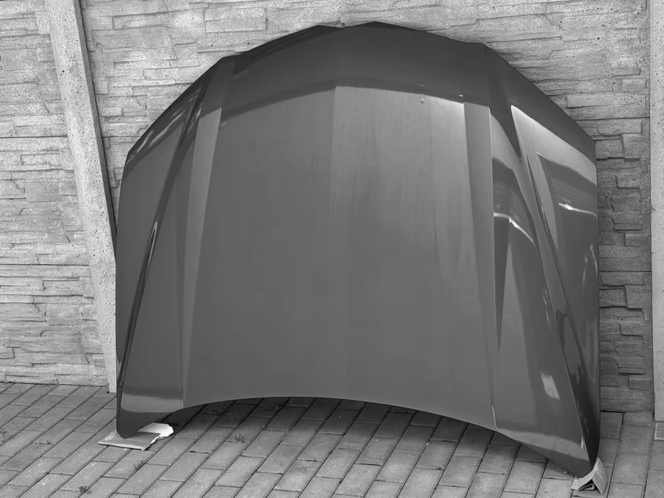 LAMBORGHINI URUS HOOD COVER ENGINE