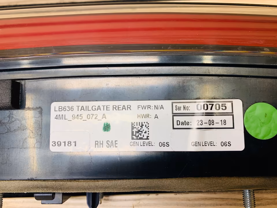 Lamborghini Urus Tail Light Tail Light USA 4ML945069A 4ML945071A - Image 2