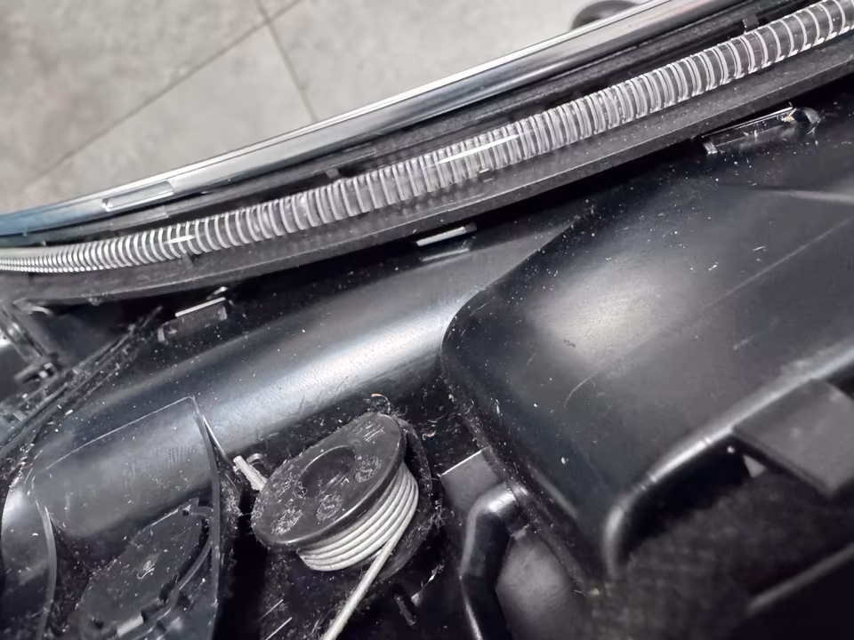 Mercedes Benz W205 center console with IWC Schaffenhausen C63 C43 - Image 3