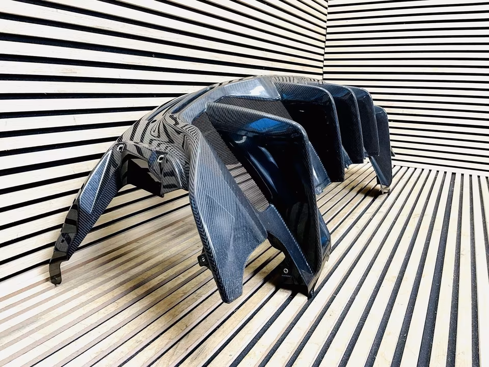 McLaren 600LT diffuser carbon headlight sill splitter - Image 10