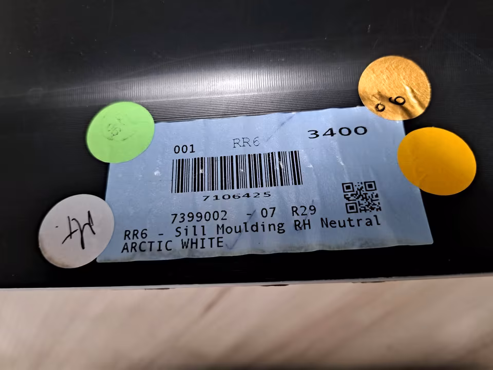 Rolls Royce RR6 Wraith Dawn Side Skirts Left Right - Image 7