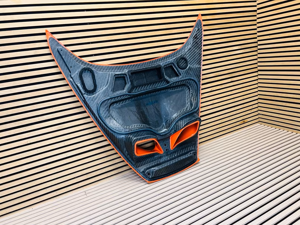 McLaren P1 Hood Carbon ASSY BONNET 12A3607CP - Image 2