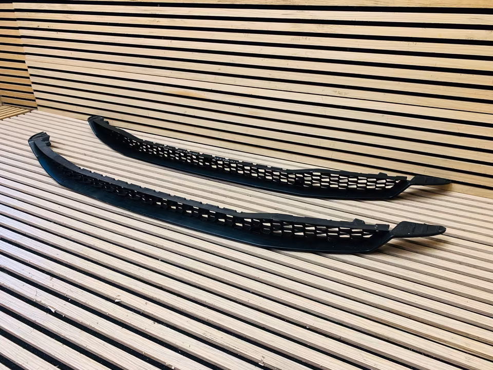 Lamborghini HURACAN LP610 Grille Rear Bumper 4T0807684 - Image 4