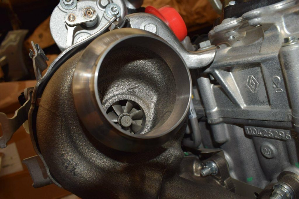 Mercedes-Benz OM 608.915 Diesel Engine - Image 6