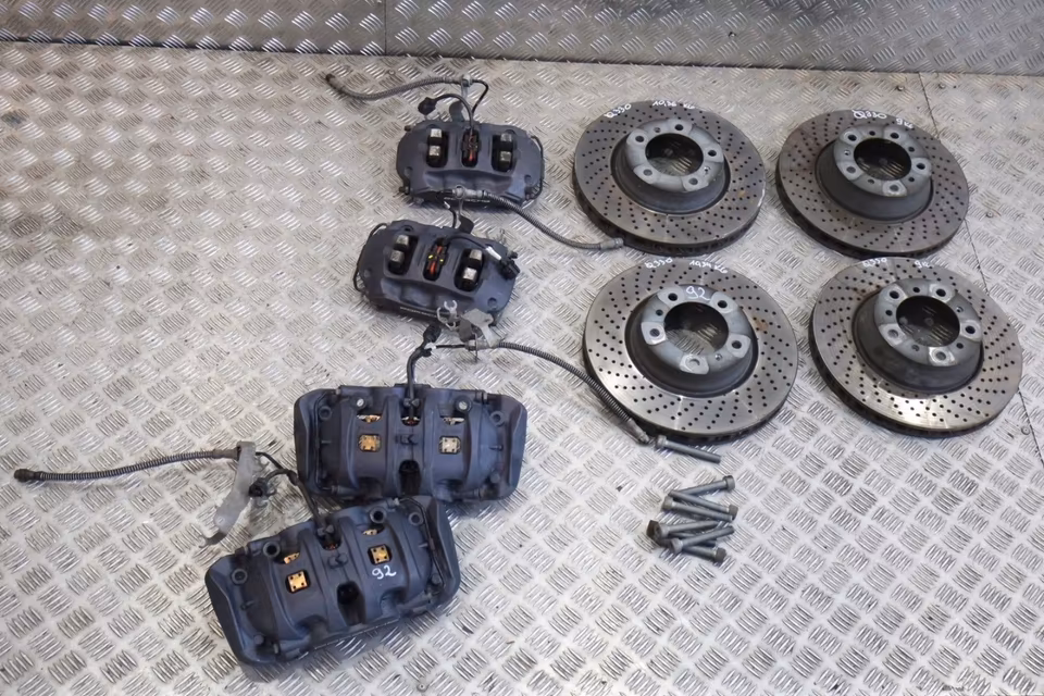 Porsche 911 Carrera 992 brake system brake brake 330