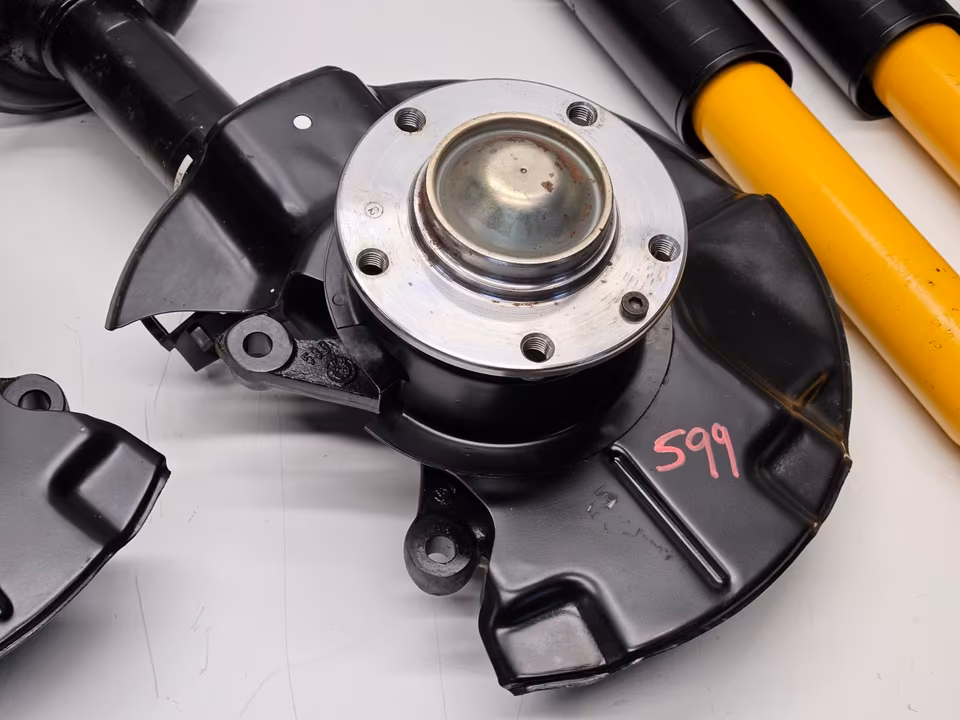 BMW 850 E31 31311138553 Suspension Set Damper Springs - Image 17