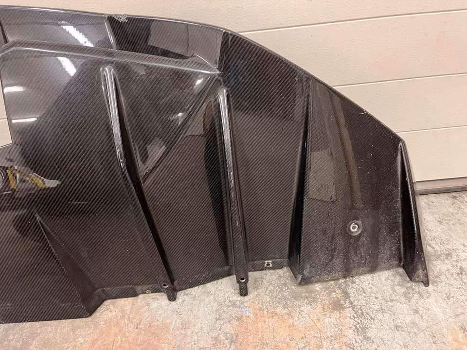 Lamborghini Aventador LP700 Bumper CARBON Diffuser 470807539C - Image 4