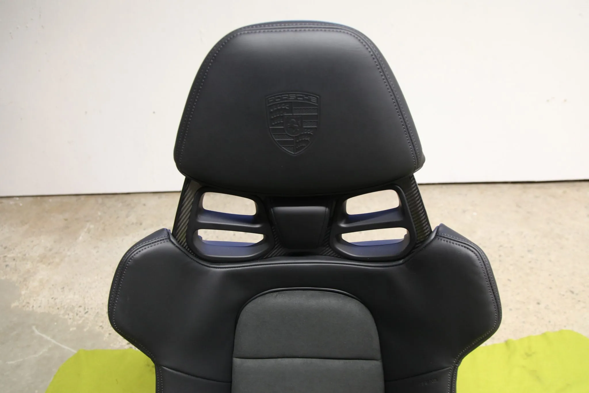 Porsche 992 Bucket Seats - Image 25