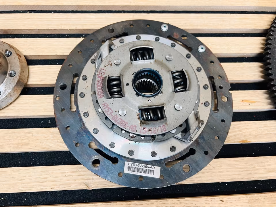 Aston Martin DB11 Clutch HY536K375BB - Image 6